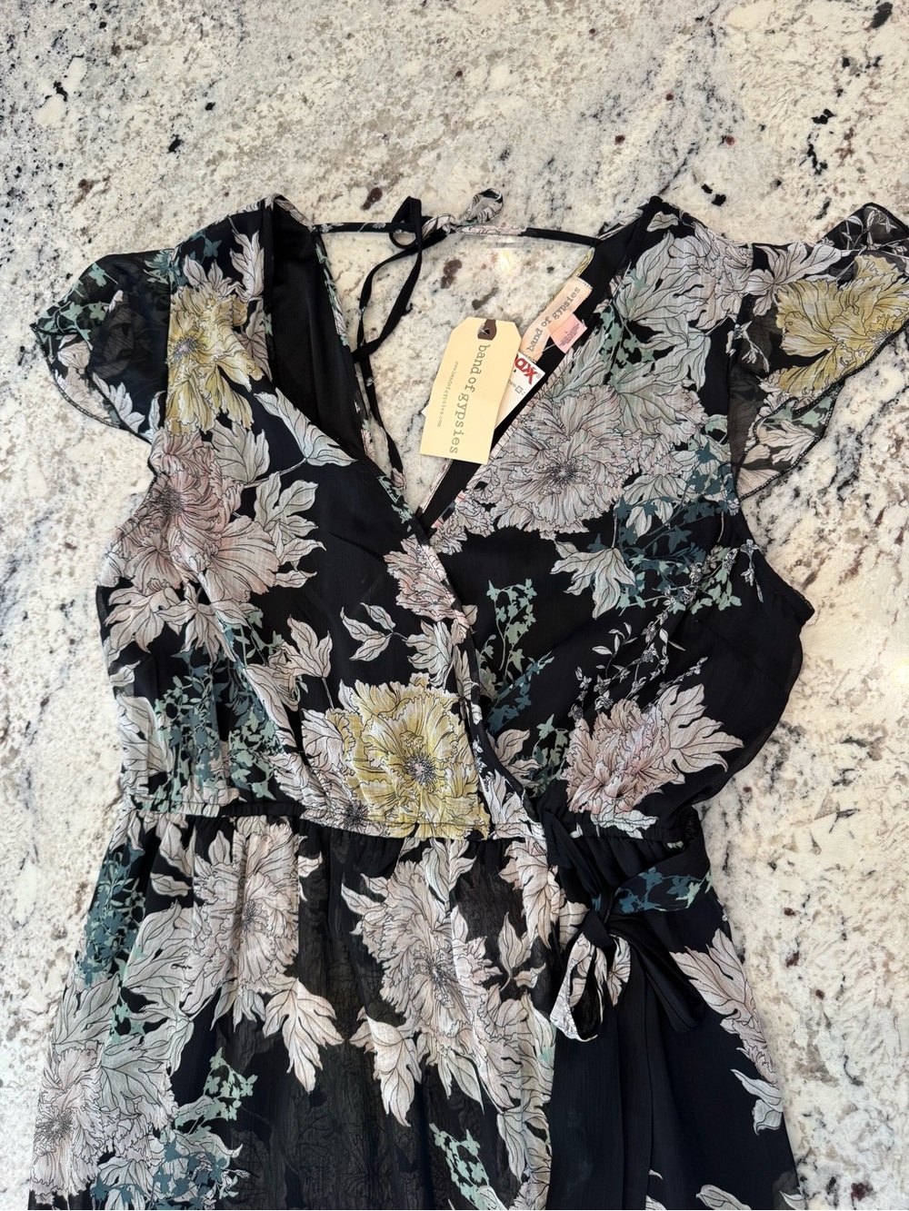 NWT Band of Gypsies Black Floral Wrap Maxi Dress Size Large Boho Hi-Low - Picture 4 of 11